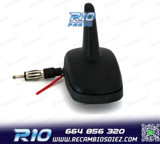 ANTENA ALETA DE TIBURÓN CON AMPLIFICADOR