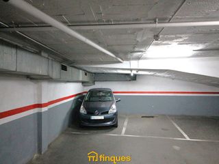 Garaje en venta en Centre - Col.legis Nous - Riera Seca en Mollet del Vallès