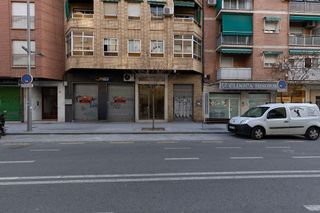 Local comercial en venta en Camino de Ronda - Rosaleda en Granada