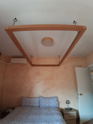 Dosel de madera hecho a mano