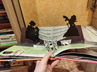 Qui te por del conte feroç ? Pop-up