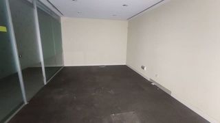 Local comercial en venta en Parque Lisboa - La Paz en Alcorcón