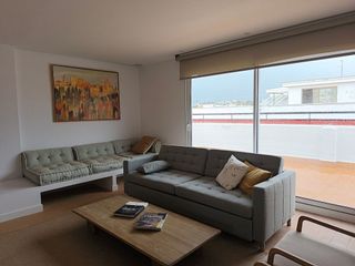 Ático en alquiler en Centro Urbano en Estepona