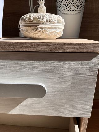 2 cabeceros y 1 mesilla de noche