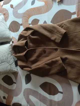 Abrigo tres cuartos marrón