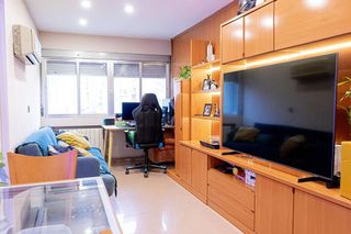 Piso en venta en Zarzaquemada en Leganés