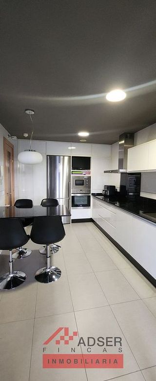 Piso en venta en Portillejo - Valdegastea en Logroño