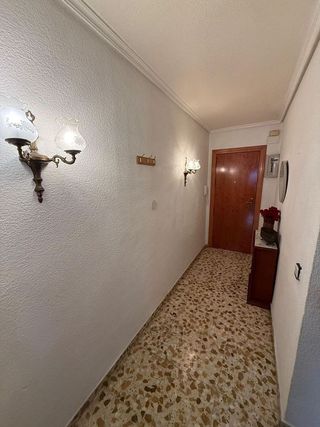 Piso en alquiler en Los Ángeles en Alicante