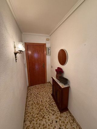 Piso en alquiler en Los Ángeles en Alicante