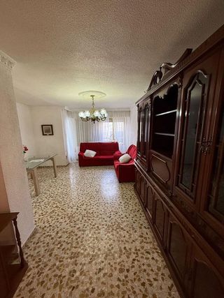 Piso en alquiler en Los Ángeles en Alicante