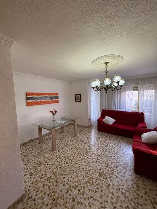 Piso en alquiler en Los Ángeles en Alicante