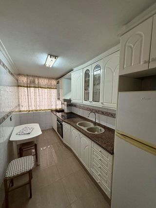 Piso en alquiler en Los Ángeles en Alicante