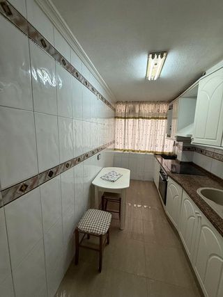 Piso en alquiler en Los Ángeles en Alicante