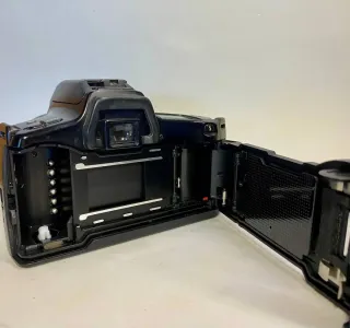 Minolta Dynax 3xi probada y funcionando