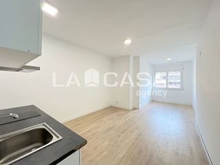 Local comercial en venta en Sant Andreu de Palomar en Barcelona