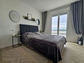 Ático en venta en Nueva Andalucía centro en Marbella