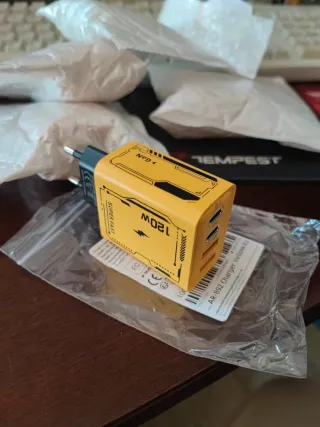 Cargador Rápido 120W USB y C