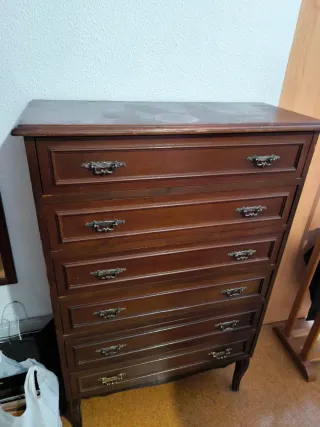 Cómoda de madera oscura 6 cajones