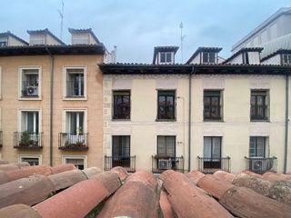 Ático en alquiler en Palacio en Madrid