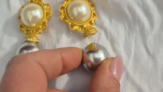 Orecchini pendenti perle finte oro