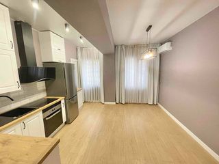 Piso en venta en Ciutat Fallera en Valencia