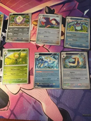 Lote Cartas Pokémon: Llama Blanca y Fulgor Negro