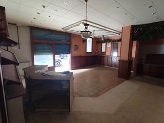 Local comercial en venta en Plaça Catalunya en Prat de Llobregat, El