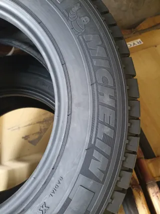 2 Neumáticos Furgoneta Buen Estado