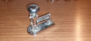 El Casco Grapadoras y Sacabocados