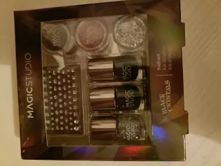 Pack pintauñas y brillantes Magic Studio