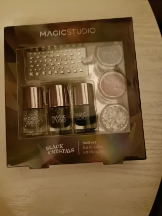 Pack pintauñas y brillantes Magic Studio