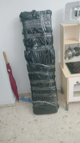 Mueble auxiliar blanco y gris