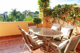 Piso en alquiler en Puerto Banús en Marbella