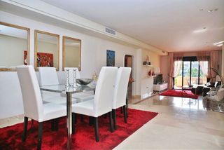 Piso en alquiler en Puerto Banús en Marbella