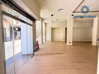 Local comercial en alquiler en Centro - Sagrario en Granada