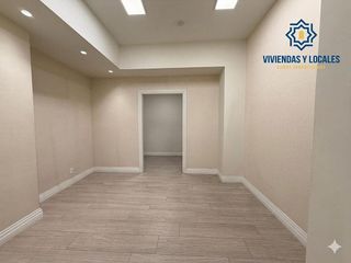 Local comercial en alquiler en Centro - Sagrario en Granada