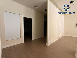 Local comercial en alquiler en Centro - Sagrario en Granada