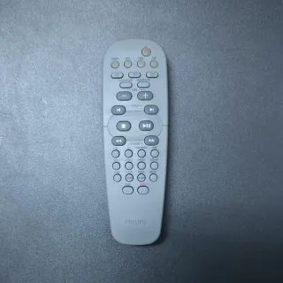 Equipo de sonido Philips y Waffles. 3CD y cassette