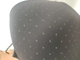 Sujetador negro con puntos grises