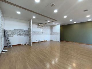 Local comercial en alquiler en Yeles