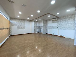 Local comercial en alquiler en Yeles