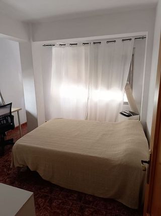 Piso en alquiler en Ciudad Jardín - Tagarete - El Zapillo en Almería