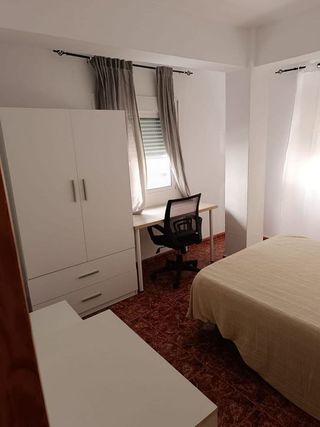 Piso en alquiler en Ciudad Jardín - Tagarete - El Zapillo en Almería