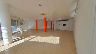 Local comercial en venta en Olesa de Montserrat