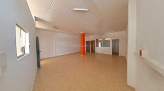 Local comercial en venta en Olesa de Montserrat