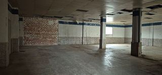 Local comercial en venta en Casas-Ibáñez