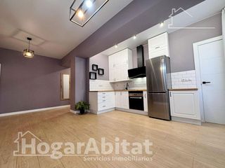 Piso en venta en Ciutat Fallera en Valencia