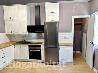 Piso en venta en Ciutat Fallera en Valencia