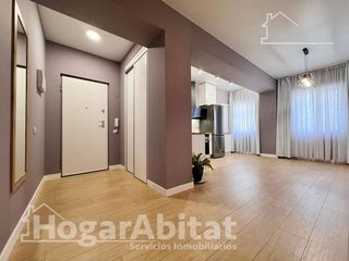 Piso en venta en Ciutat Fallera en Valencia
