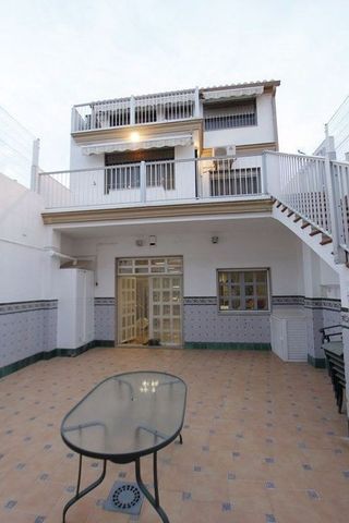 Casa en alquiler en Moncada